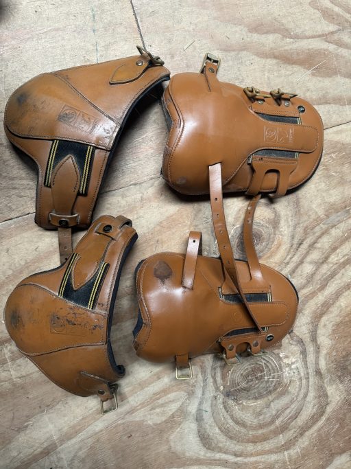 FULL Jos Lansink tan leather tendon and fetlock boot set