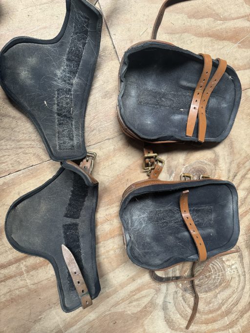 FULL Jos Lansink tan leather tendon and fetlock boot set - Image 2