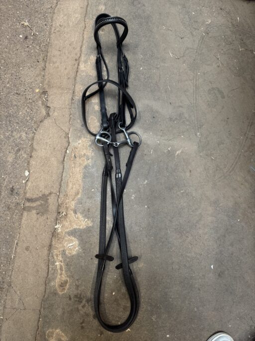 Cob dark brown bridle, full size reins with hanging cheek 4.5” snaffle - Image 2